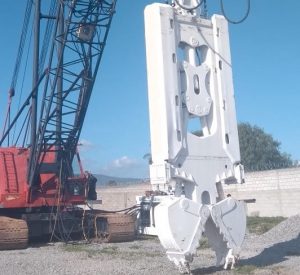 Diaphragm wall grab